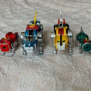Vintage 1980s Voltron Go Lion Force LIONBOT Toys Lot 4